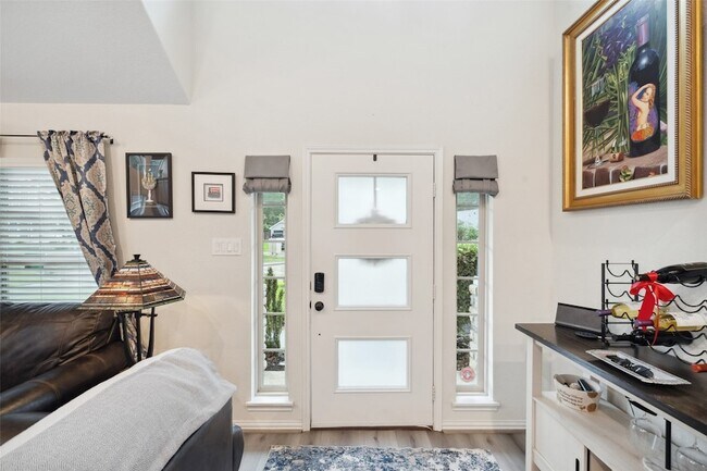 Building Photo - 257 N Lynx Trail