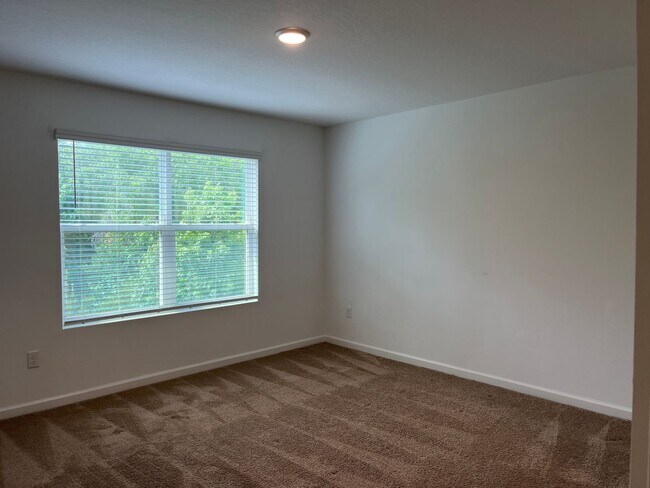 Building Photo - 998 Spring Palms Lp