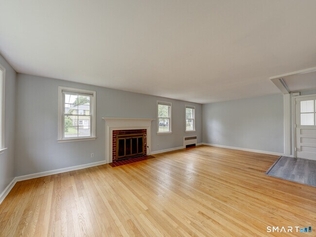 Building Photo - 36 Westview Terrace