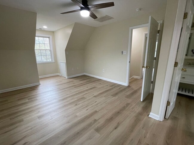 Building Photo - Incredible, newly renovated 3 br 3.5 ba Ca...