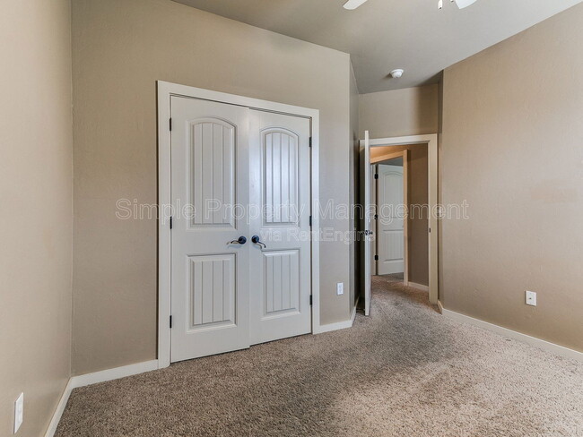 Building Photo - 2876 Muzzy St