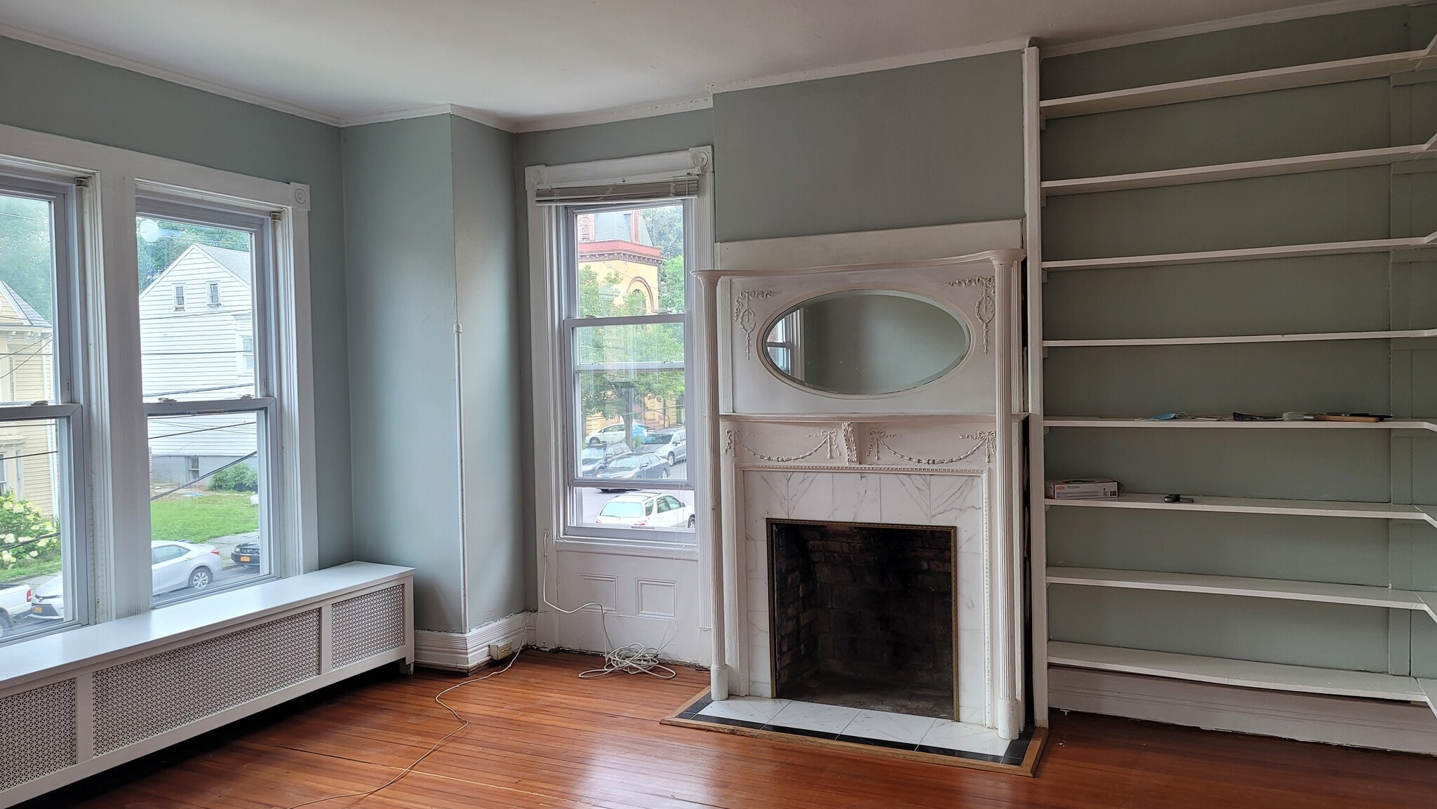 Building Photo - 158 Grand St