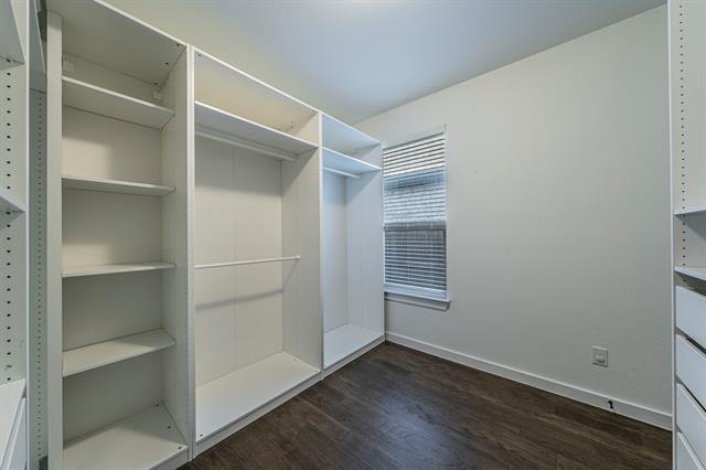 Building Photo - 1110 Stallion Ln