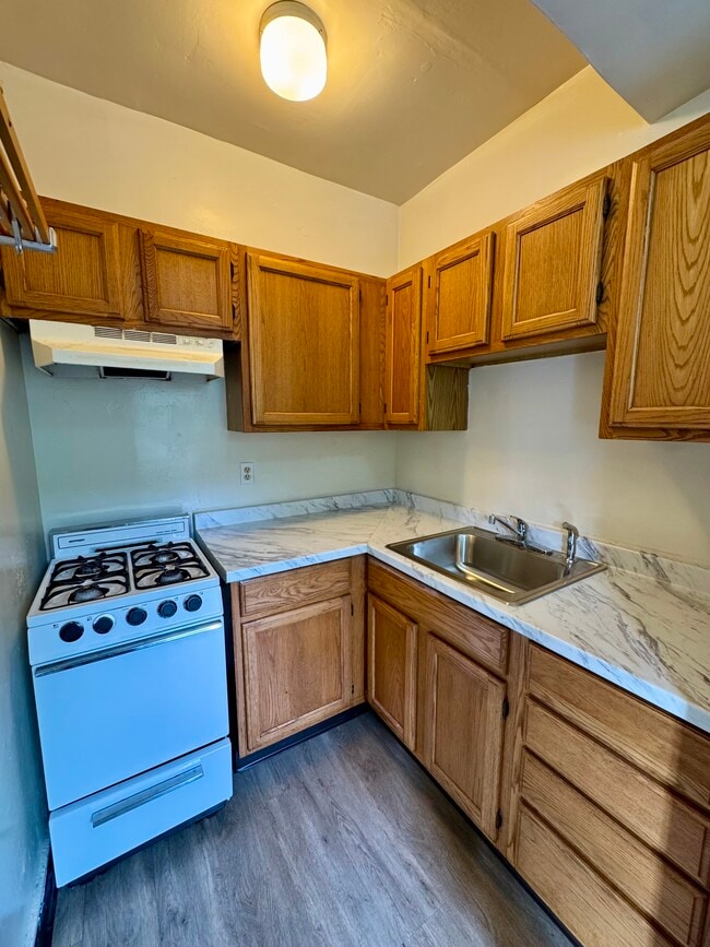 Building Photo - 780 Hayes St