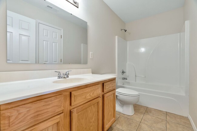 Building Photo - Beautiful 4-bedroom 2 bath Home in Bentonville!