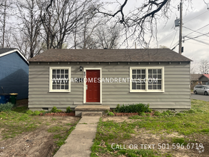 Building Photo - 801 W 37th St