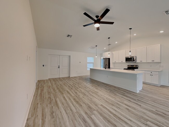 Primary Photo - 220 NE 31st Terrace