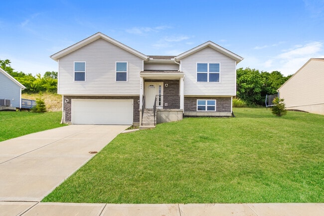 Building Photo - 1004 Golfview Dr