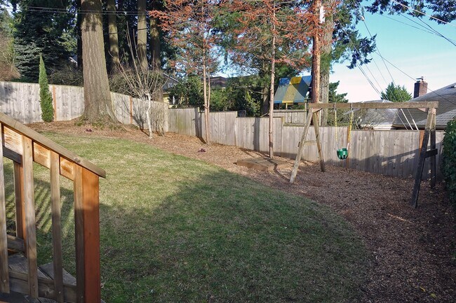 Building Photo - Hillsdale Ranch