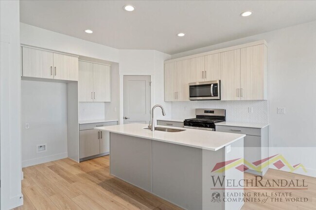 Building Photo - Brand New Townhome for Rent in West Haven