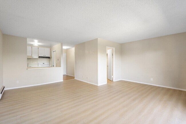 Building Photo - 1327 Webster St