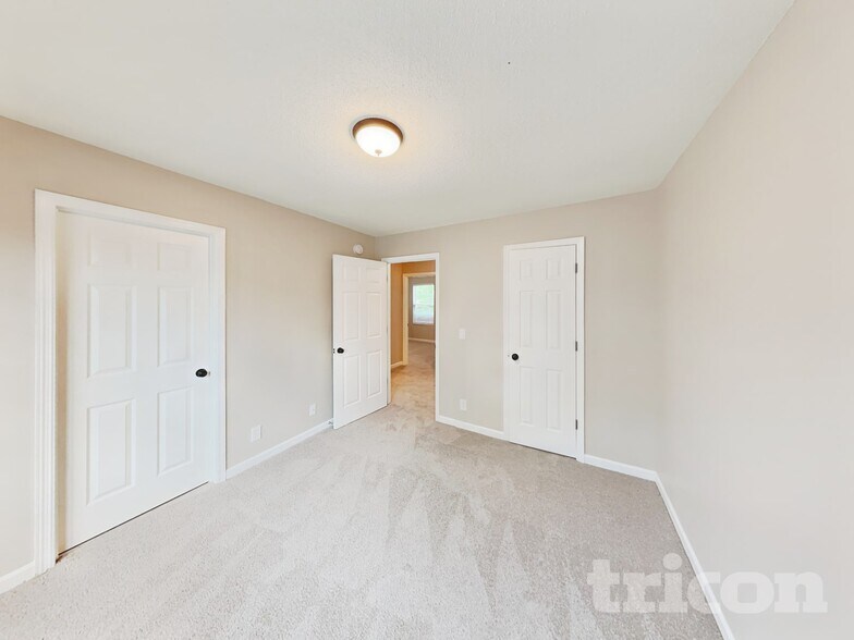 Building Photo - 911 Red Feather Trail