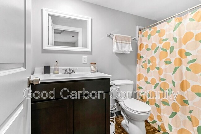 Building Photo - 30 Water St