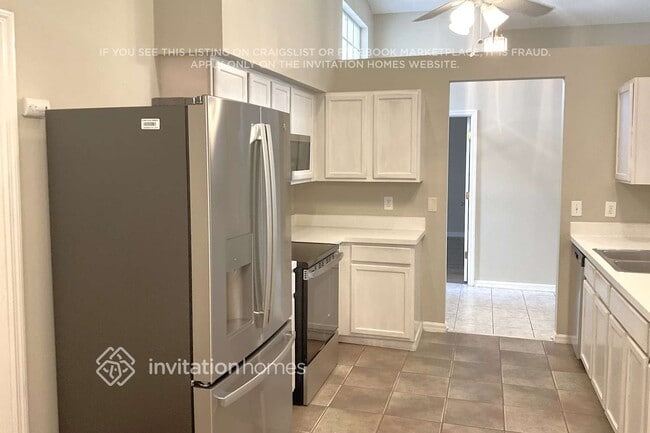 Building Photo - 4821 Sabal Harbour Dr