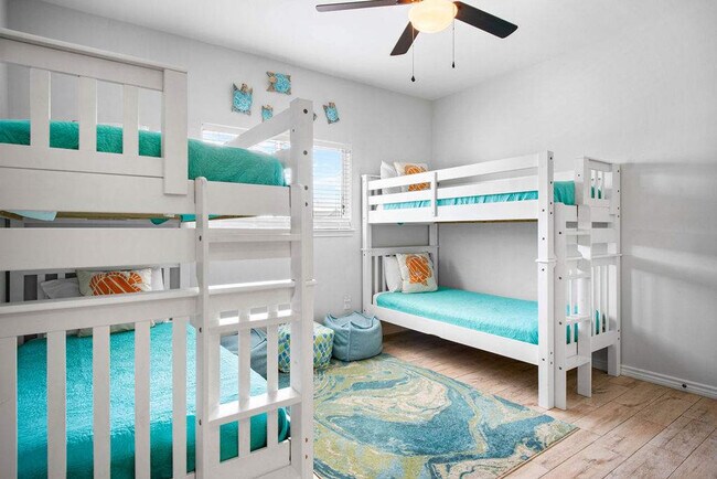 Building Photo - 156 Royal Sands Blvd