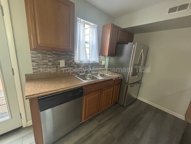 Building Photo - 12714 Woodside Ln
