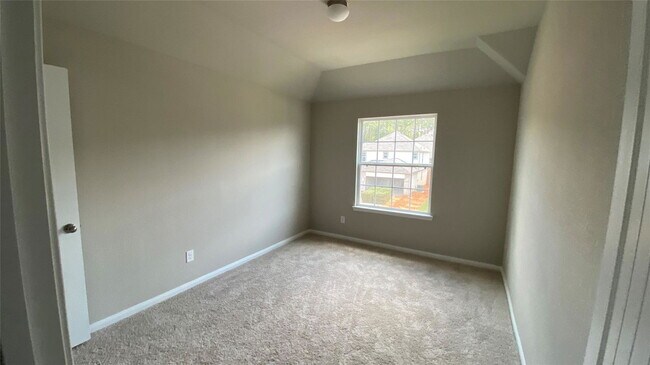 Building Photo - 4455 Eveslage Ln