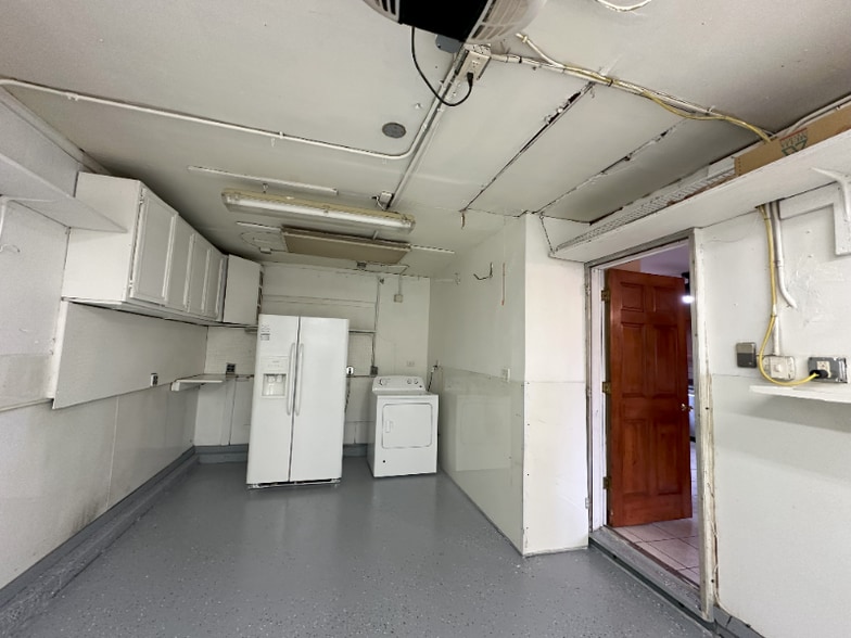 Building Photo - 508 Kenyon Ave