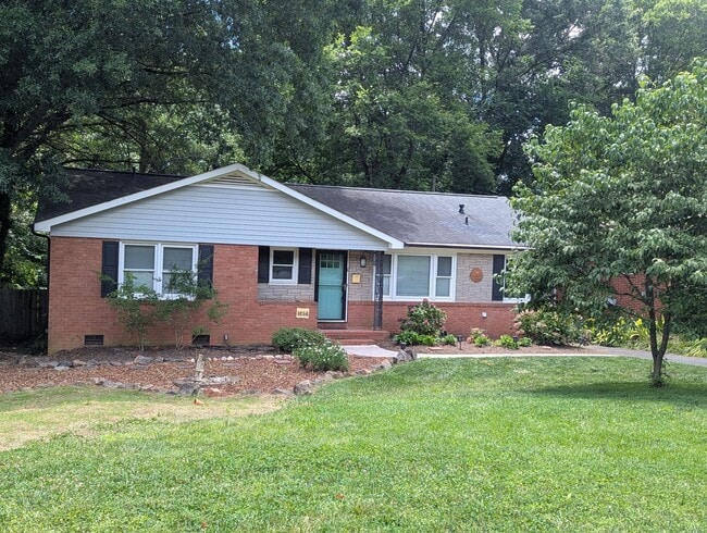 Building Photo - Ranch with Fence and 20x30 Garage/Workshop with Electric Close to Light Rail