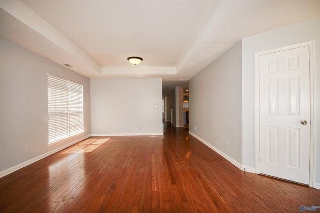 Building Photo - 145 Brass Oak Dr