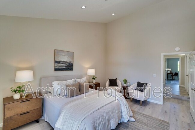 Building Photo - 20233 Joseph Cir