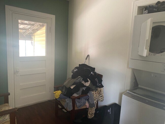 Building Photo - 414 N. Euclid Avenue