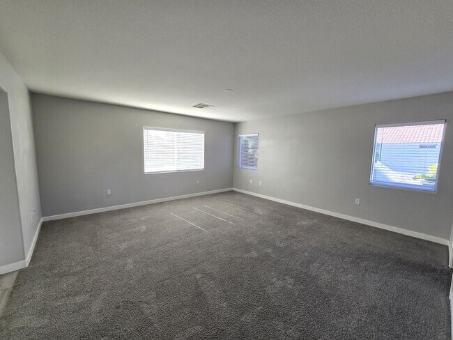 Building Photo - 4 Bedroom Rhodes Ranch Home