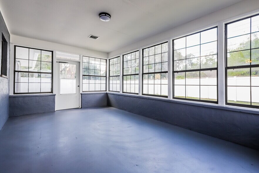 Building Photo - 5432 Houston Dr