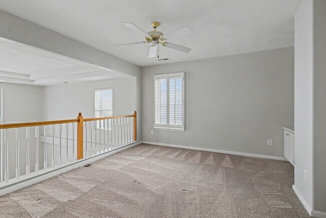 Building Photo - First Floor Primary in Waterford