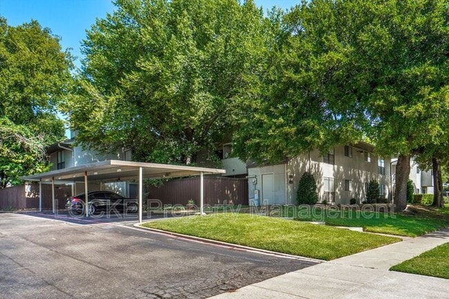 Building Photo - 4908 Byers Ave