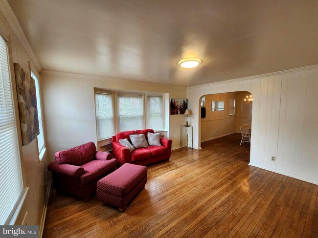 Building Photo - 203 Wilden Dr