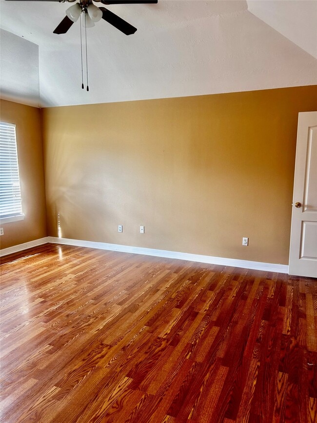 Building Photo - 4011 Alexis Cir