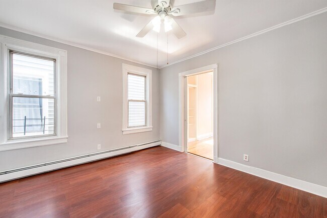 Building Photo - 2903 Central Ave