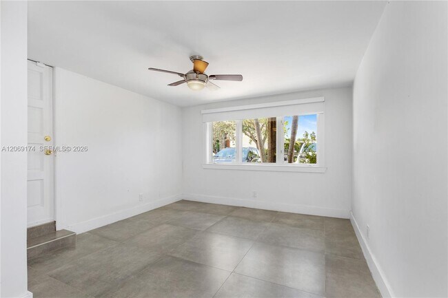 Building Photo - 330 Coconut Isle Dr