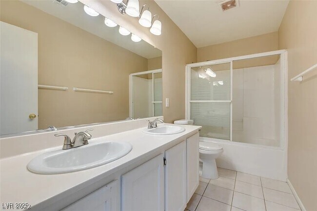 Building Photo - 3706 Lake Victoria Dr