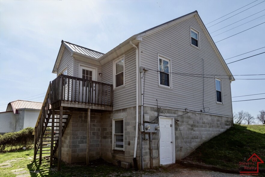 Building Photo - 1827 W Broad St