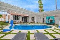 Building Photo - 2629 S Country Club Way