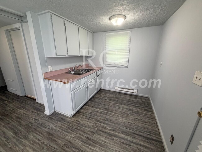 Building Photo - 1206.5 Robinson-