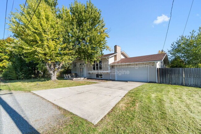 Building Photo - 119 S Barker Rd