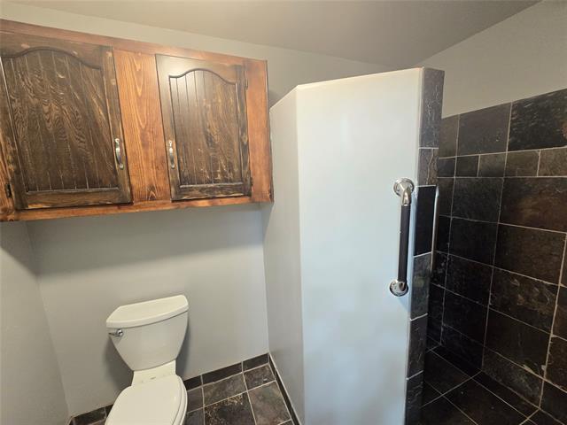 Building Photo - 2822 Oak Forest Dr