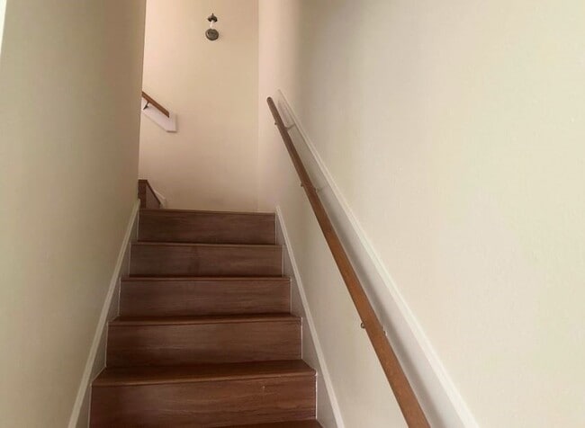 Building Photo - 7575 Cambridge St