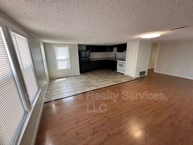 Building Photo - 2936 SW 50th St