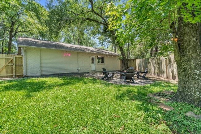 Building Photo - 25 Hornbill Ct