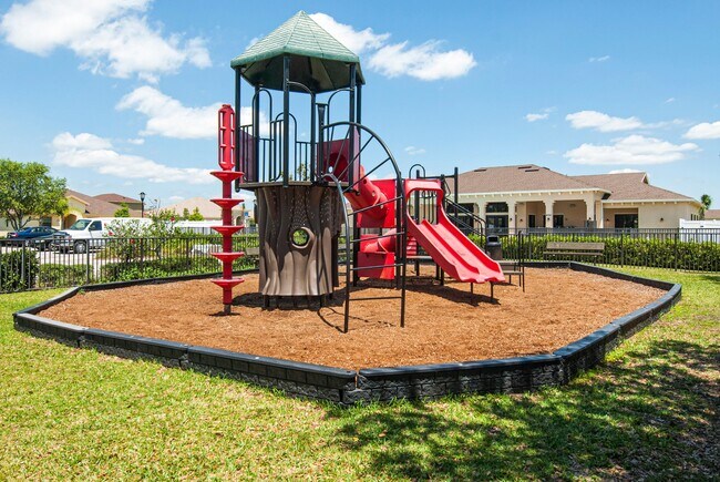 Building Photo - 9851 E Verona Cir