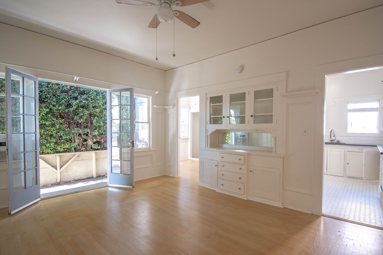 Building Photo - 314 W Mission St