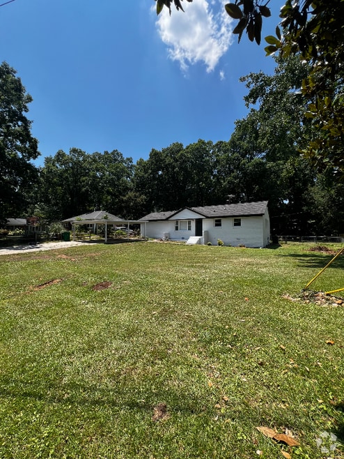 Building Photo - 5026 Lochlain Dr