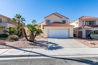 Building Photo - Charming home in Green Valley