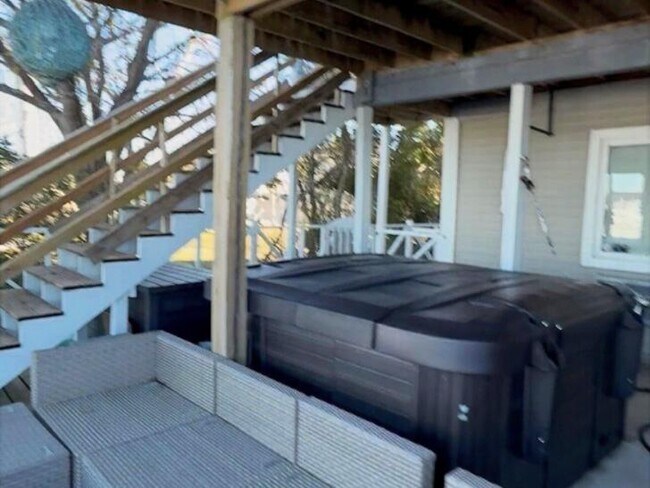 Building Photo - 202 Snug Harbour Dr