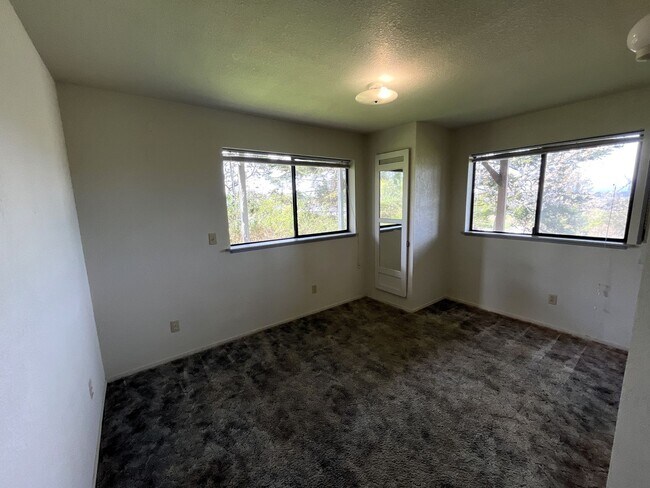 Building Photo - 3747 Trinity St