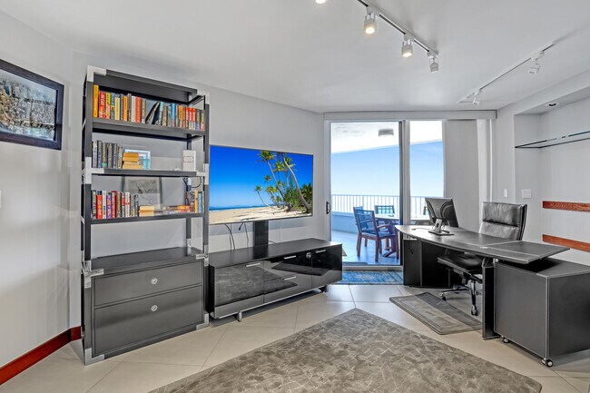 Building Photo - 5200 N Ocean Dr